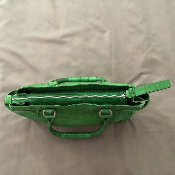 Club Monaco Rich Green Leather Tote - Picture 8 of 11